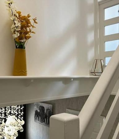 Cheerful 3 Bedroom Townhouse With Free Parking. ビラリキー エクステリア 写真