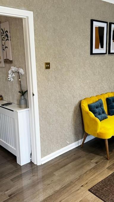 Cheerful 3 Bedroom Townhouse With Free Parking. ビラリキー エクステリア 写真